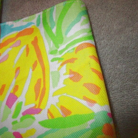 LILLY Pulitzer x ESTEE Lauder BEACH Tote BAG Tropical LEMONS Canvas SHOULDER - Picture 8 of 12
